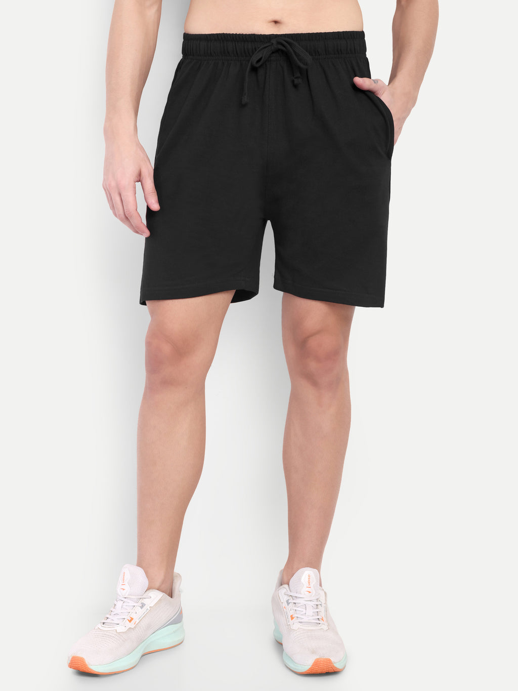 MENNER Black Cotton Short